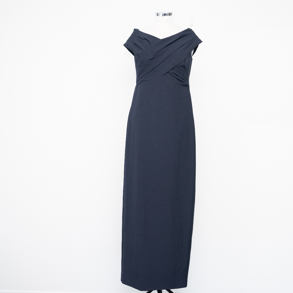 Lauren Ralph Lauren - Crepe Off-the-Shoulder Gown - Picture 2 of 11